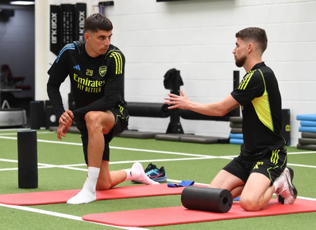 Ảnh bài viết Hình ảnh làm người hâm mộ Chelsea 'xé lòng' xuất hiện tại Arsenal