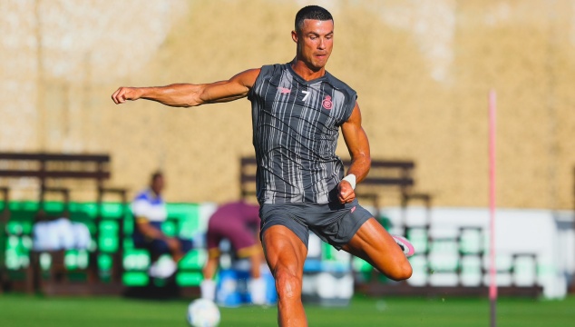 Ảnh bài viết Cơ đùi của Ronaldo trên sân tập Al Nassr