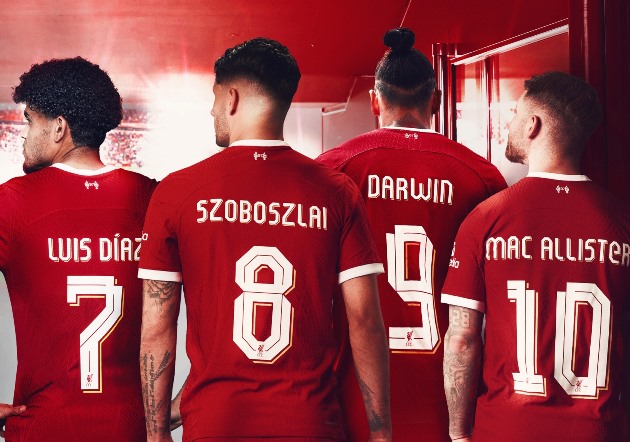 CHÍNH THỨC! Liverpool công bố 4 số áo mới