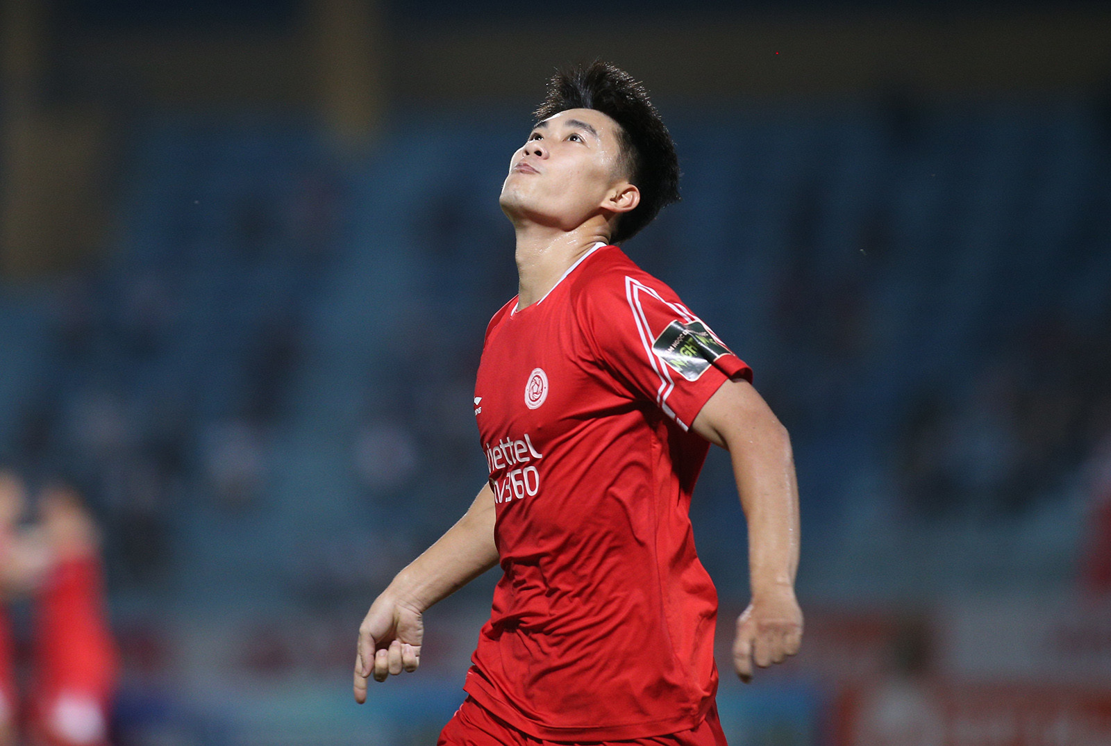Nhâm Mạnh Dũng ăn mừng điệu Ronaldo