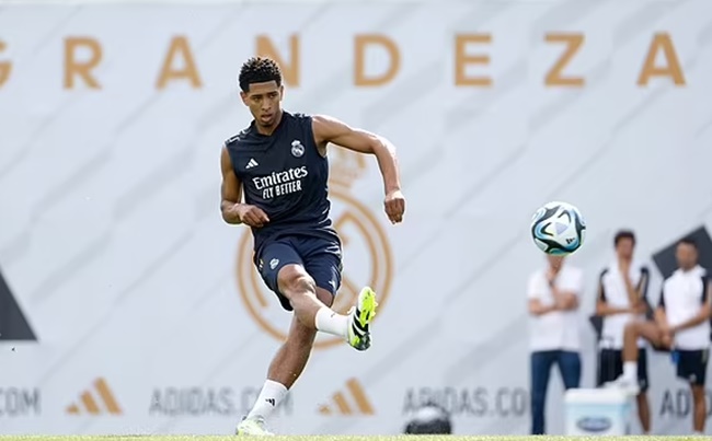Bellingham chỉ ra ngôi sao bậc thầy tại Real Madrid