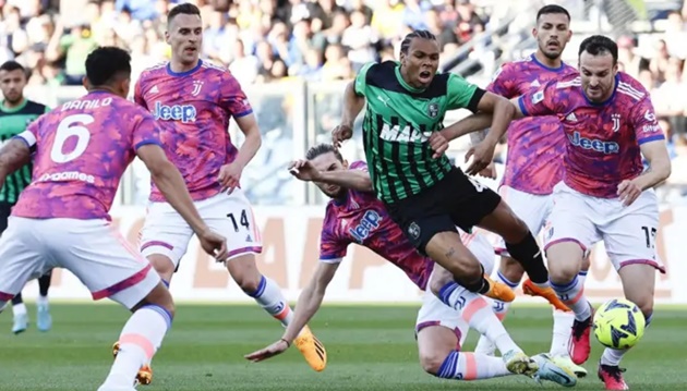 ‘Cỗ máy rê bóng’ khiến Serie A chao đảo