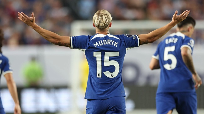 Dứt điểm thần sầu và chạy 'xé gió', Mudryk tuyên chiến với Mbappe