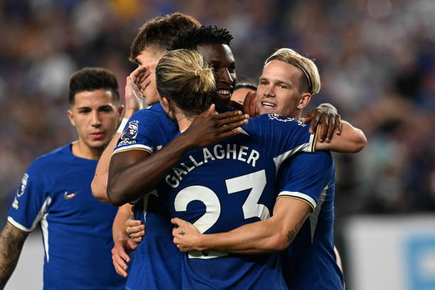 Hiệp hai điên rồ, Chelsea hạ Brighton trong trận cầu 7 bàn thắng