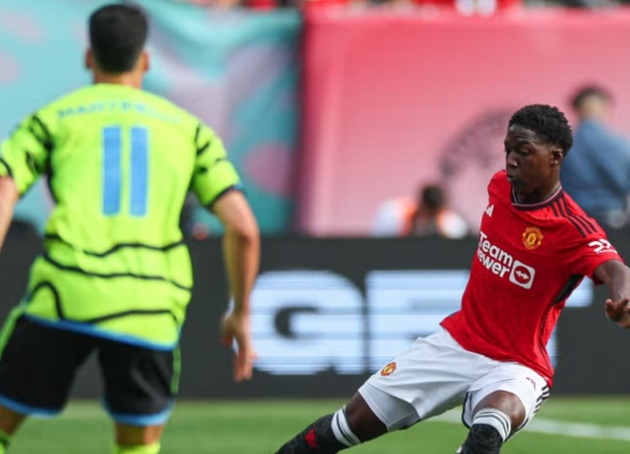 Những gạch nối cho tương lai của Man United