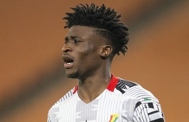 Campbell ủng hộ thương vụ 40 triệu bảng của Arsenal