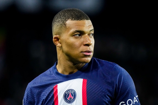 Gia đình Mbappe gật đầu với đề xuất khủng từ Ả Rập