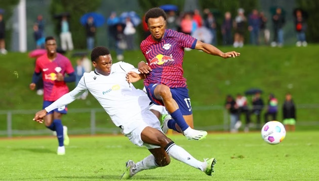 Chữ ký đắt kỷ lục của RB Leipzig có gì đặc biệt?