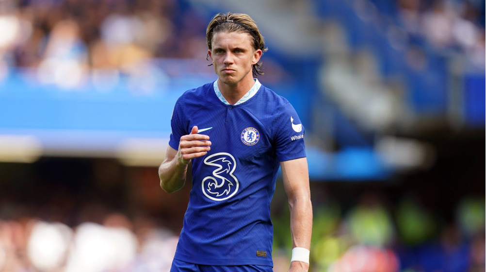 Sao Chelsea được khuyên thay đổi suy nghĩ