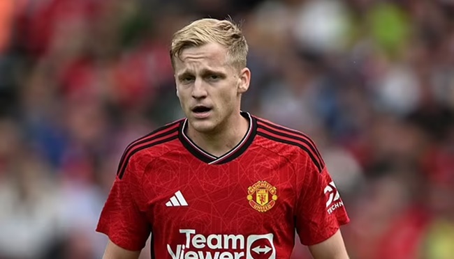 Thương vụ Van de Beek chuyển hướng bất ngờ