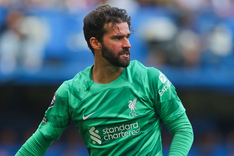 Báo động cho Liverpool: Alisson Becker bị cám dỗ đến Ả rập