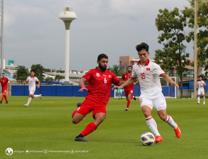 HLV Hoàng Anh Tuấn nói gì về thất bại của U23 Việt Nam trước U23 Bahrain?