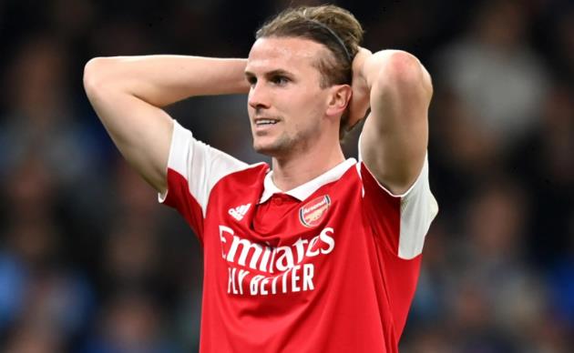 Bán 3 hậu vệ, Arsenal dự thu 50 triệu bảng
