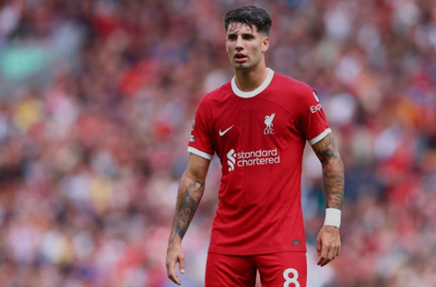 Ngọn lửa tái hiện bóng dáng Steven Gerrard