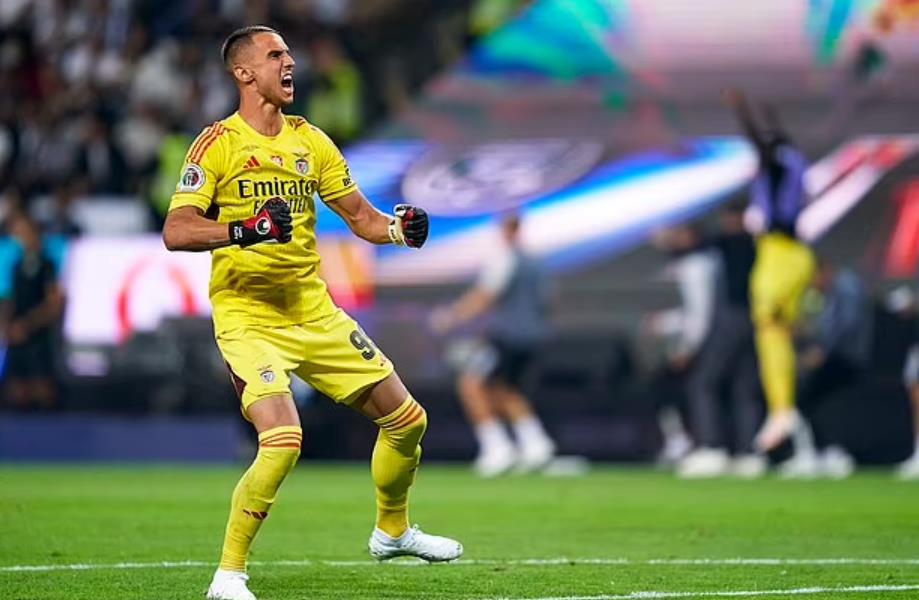 Man United tiếp cận sao Benfica