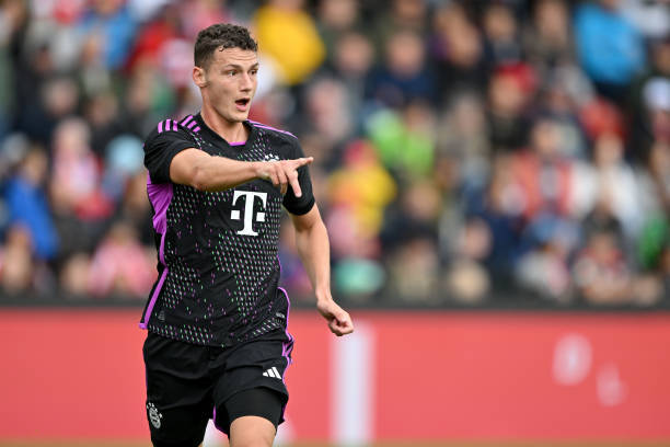 Sếp lớn Inter lên tiếng, Man United sắp vỡ mộng thương vụ Pavard