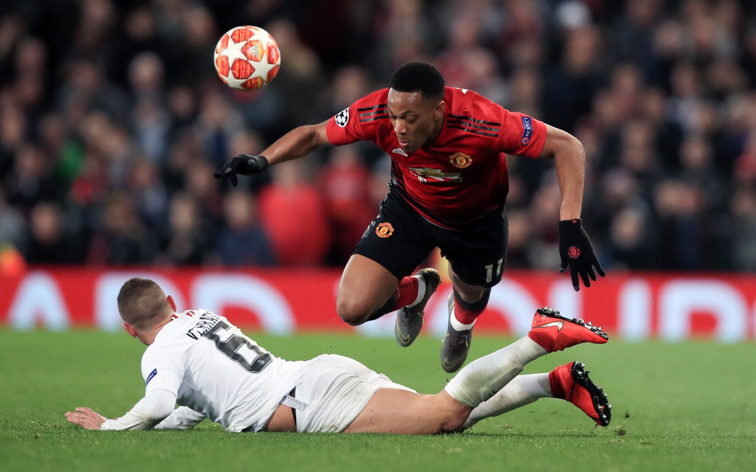 Thương vụ lật kèo sai lầm của Man Utd