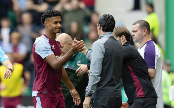 3 bàn, 3 key pass, "quái thú" của Unai Emery náo động trời Âu