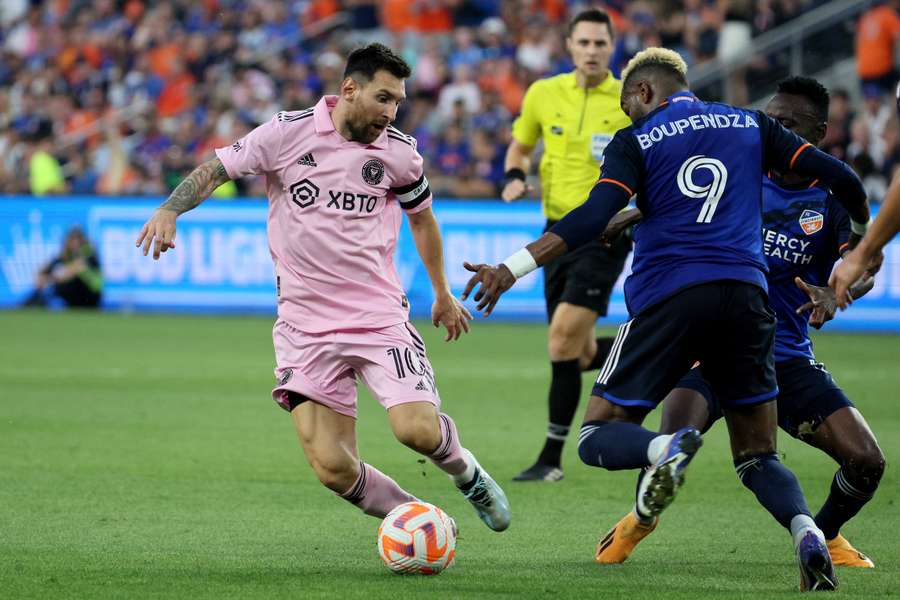Messi kiệt sức, Inter Miami lo sốt vó