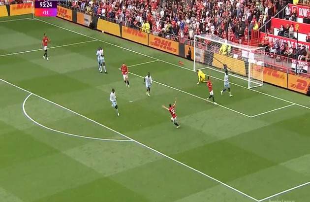 Ảnh bài viết Rashford xử lý kém cỏi khiến Bruno nổi nóng 