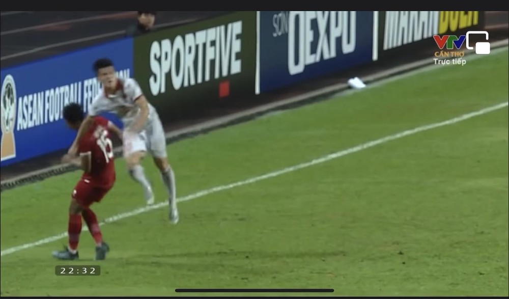 CĐV Indonesia tấn công trang cá nhân của sao U23 Việt Nam