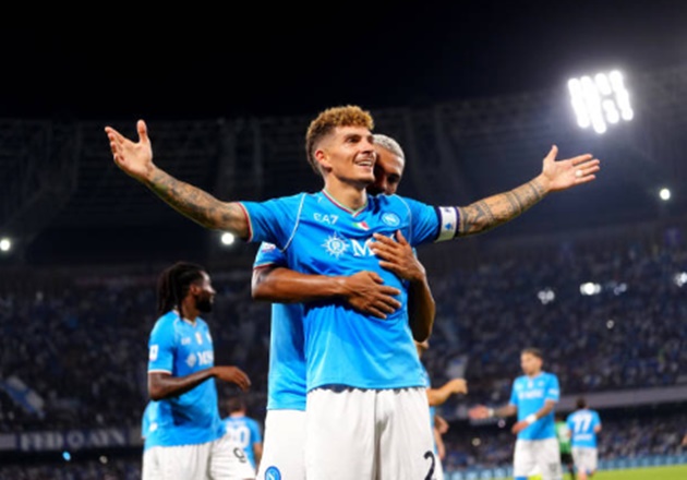 'Cỗ máy' tạo cơ hội của Napoli