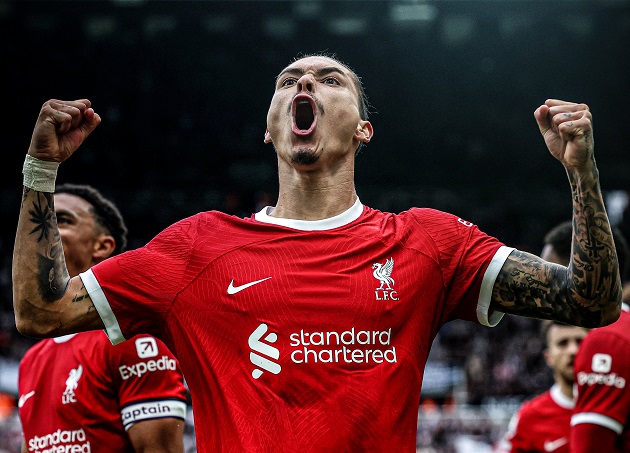 Hàng phòng ngự thảm họa, Liverpool ngược dòng khó tin nhờ siêu dự bị