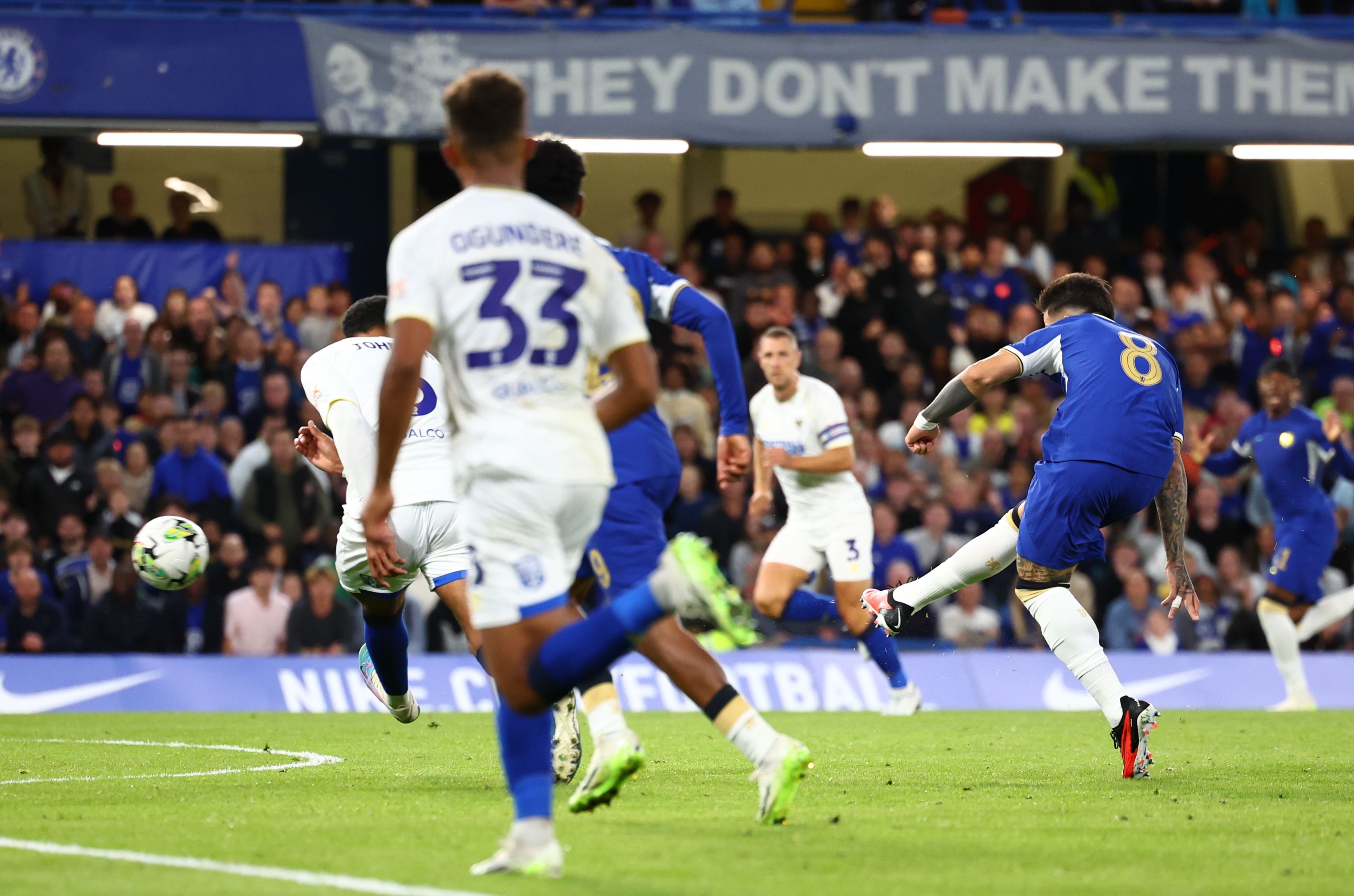 5 điểm nhấn Chelsea 2-1 Wimbledon: Tiếp đà thăng hoa; Lần cuối cho tân binh M.U?