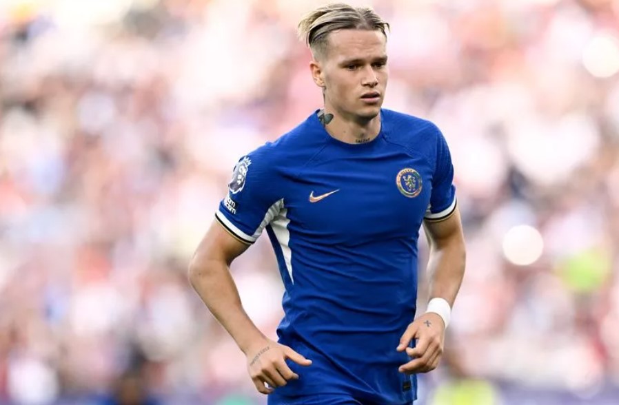 Chelsea nhận cập nhật chấn thương từ Mudryk