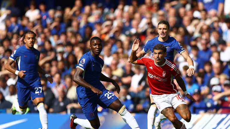 Ảnh bài viết Caicedo mắc sai lầm, cựu tiền đạo M.U nổ súng hạ gục Chelsea