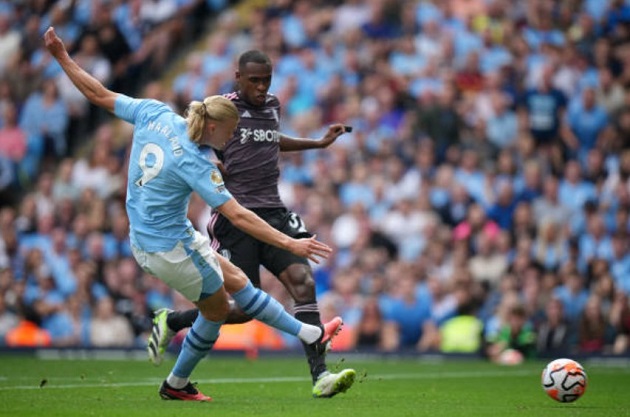 Súng hai nòng khai hỏa, Man City đại thắng Fulham