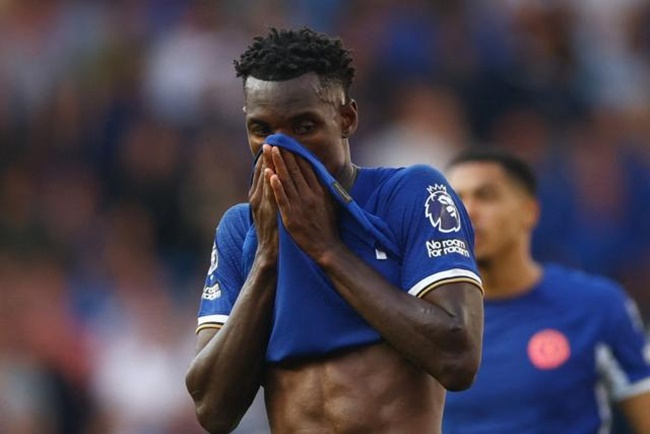 Chelsea nhận thấy 'hố đen' ở trận thua Nottingham Forest