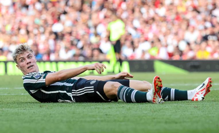 Chấm điểm Man United: Ngôi sao lẻ loi, 3 điểm 4