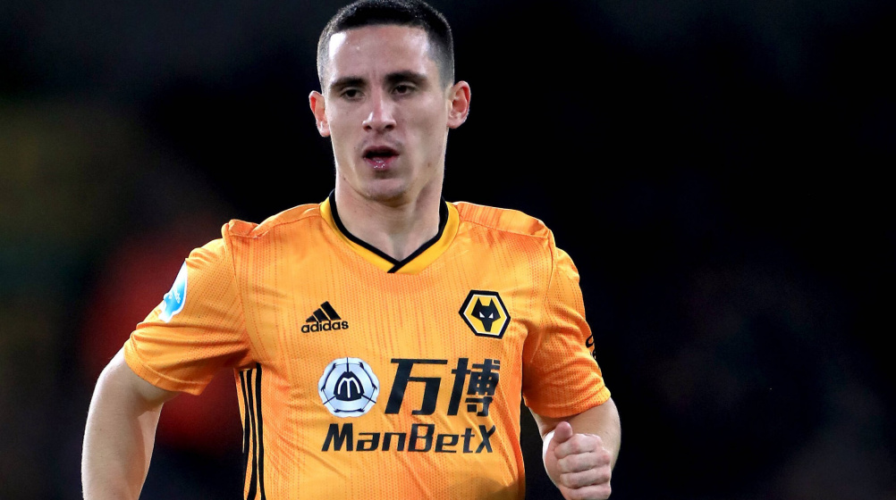 Vừa ký hợp đồng mới, mục tiêu Arsenal đã rời Premier League