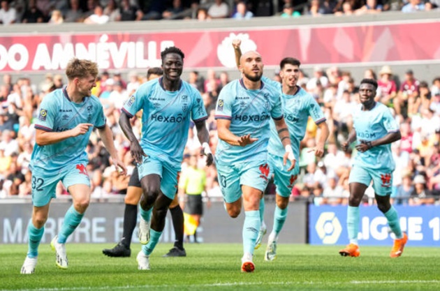 Malta kém xa Việt Nam, nhưng có 1 cầu thủ hơn người ở Ligue 1