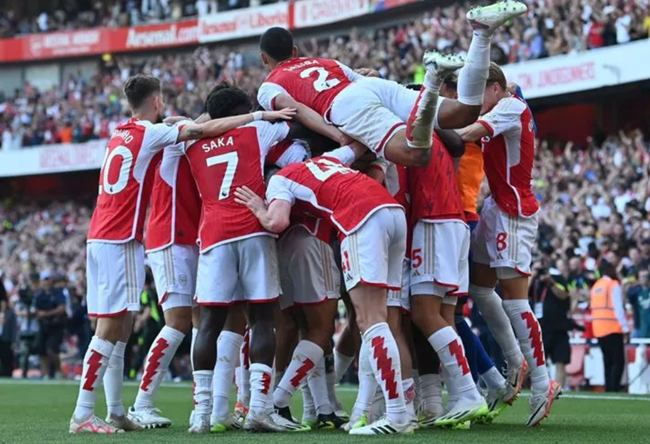 Chấm điểm Arsenal sau 4 vòng đấu: Điểm 9 duy nhất