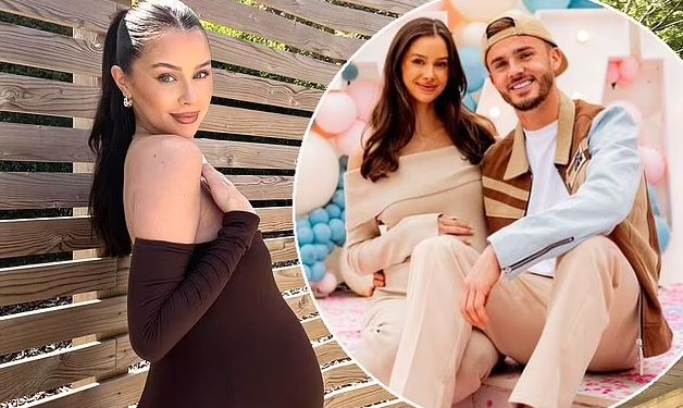 Bạn gái James Maddison: Gái 3 con trông mòn con mắt