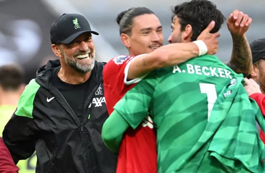 Đấu Wolves, Liverpool đối diện 2 nỗi lo