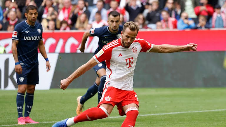 Ảnh bài viết Kane lập hat-trick giúp Bayern thắng 7-0; Dortmund vượt ải nhờ Reus