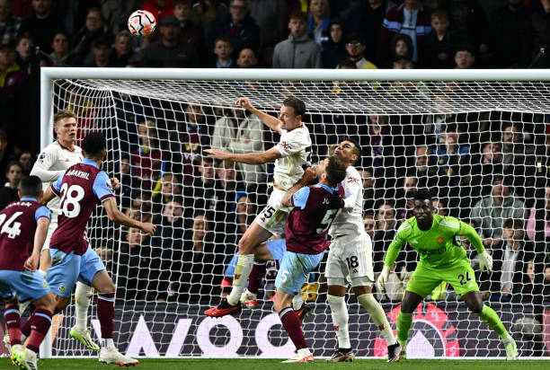 Ảnh bài viết Thắng Burnley, Man Utd phát hiện thêm một "chiến binh"