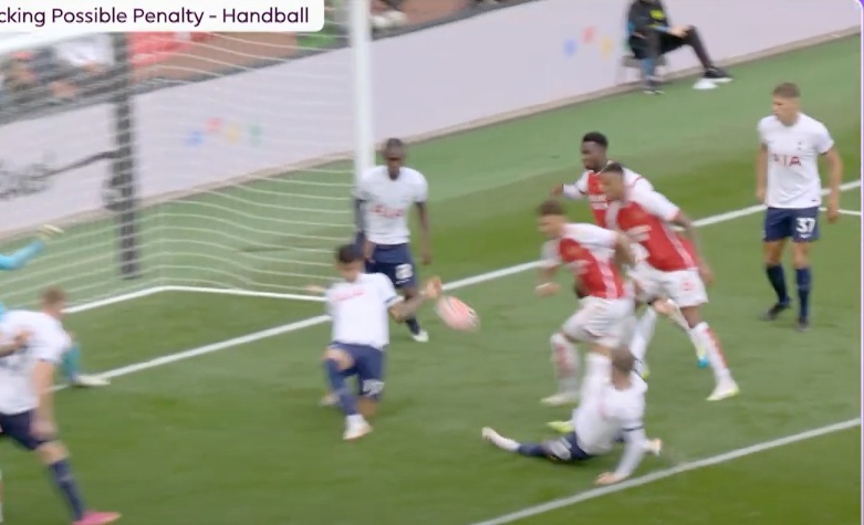 Ảnh bài viết Xong trận Arsenal 2-2 Tottenham mới thấy Man Utd bị oan ức