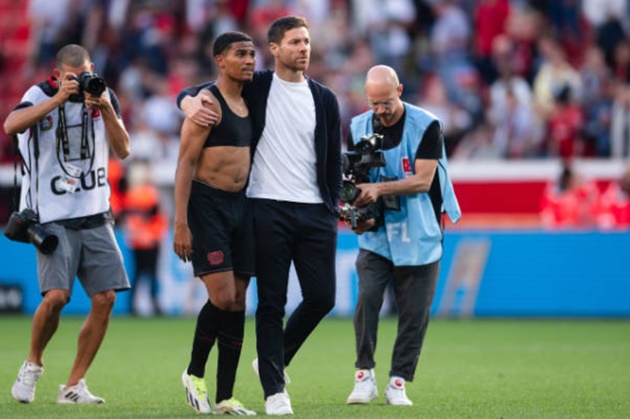 29 bàn/7 trận, đáng sợ Xabi Alonso