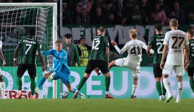 Ảnh bài viết Sao trẻ có bàn ra mắt, Bayern hủy diệt Munster