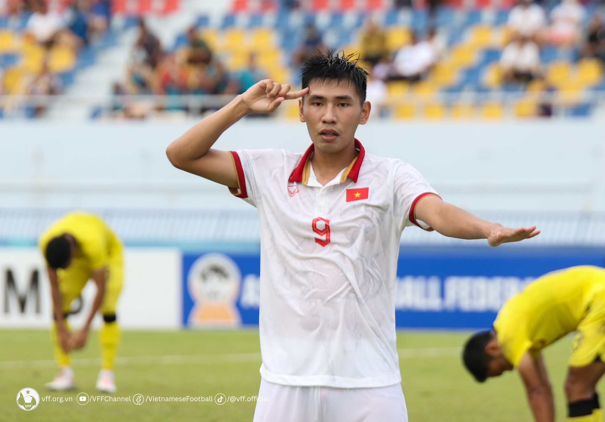 Sao Olympic Việt Nam lên tiếng, U21 SLNA hẹn Hà Nội ở bán kết