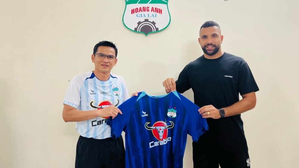 Ảnh bài viết Tân binh HAGL chia sẻ kỷ niệm thi đấu cùng Neymar