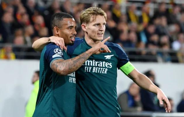 Ảnh bài viết Thua Lens, Odegaard vẫn tự tin đối đầu Man City