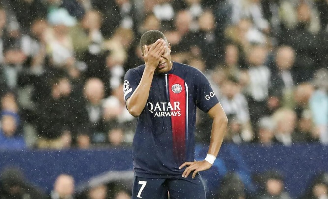 Ảnh bài viết Quá bất lực! Mbappe không kịp hoàn hồn trước Newcastle