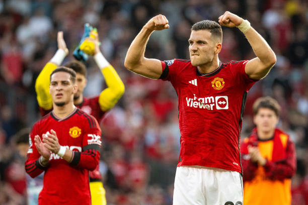 Ảnh bài viết Ngược dòng Brentford, M.U phát hiện "cỗ máy" toàn diện