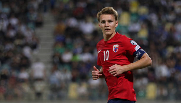 Ảnh bài viết Tài năng 18 tuổi làm lu mờ Martin Odegaard