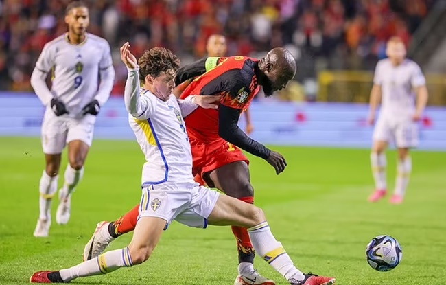 Ảnh bài viết Khủng bố tại Bỉ, nhóm cầu thủ Premier League mắc kẹt ở sân vận động